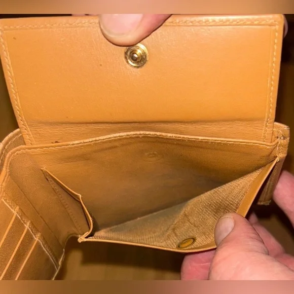 ⭐️CELINE PARIS WALLET⭐️ Elegant Vintage Luxury Brown Leather Wallet - Picture 6 of 7